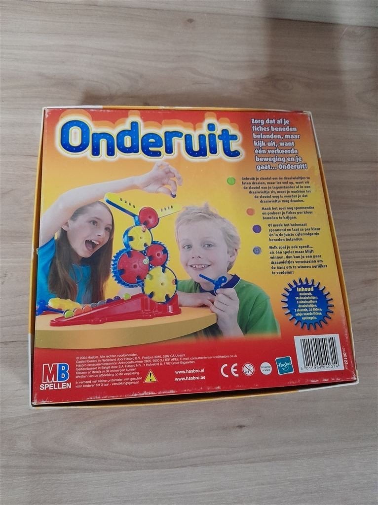 Onderuit - s1877, Hobby en Vrije tijd, Verzenden, Zo goed als nieuw