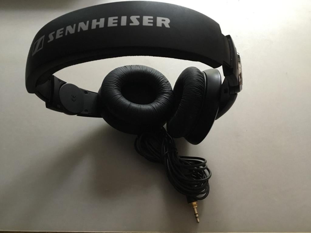 Sennheiser koptelefoon HD 205, Audio, Tv en Foto, Koptelefoons, Ophalen of Verzenden, Gebruikt, Over oor (circumaural), Sennheiser