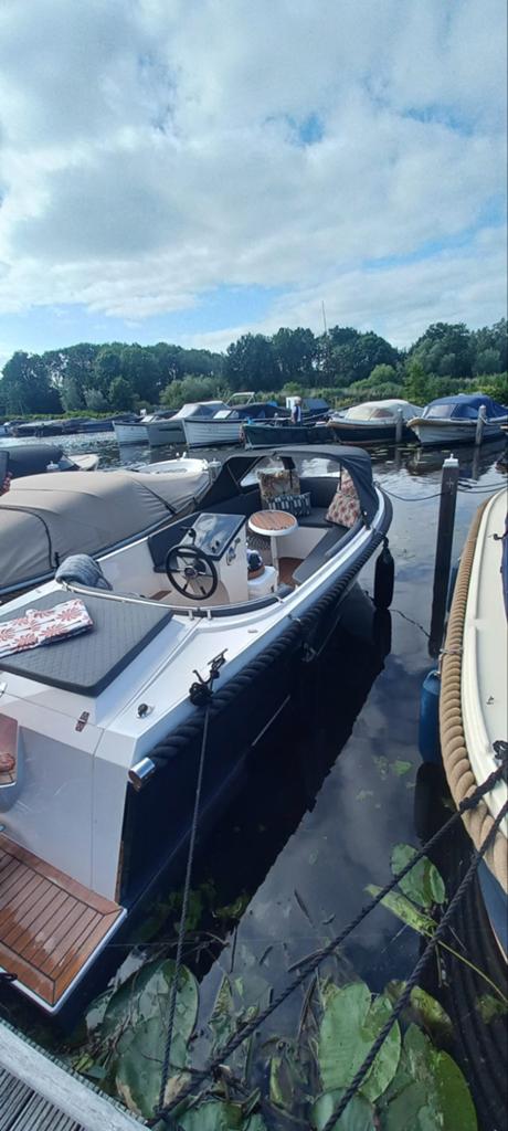 Lago amore 595  2024, Ophalen, Tender, Binnenboordmotor, Rondzit