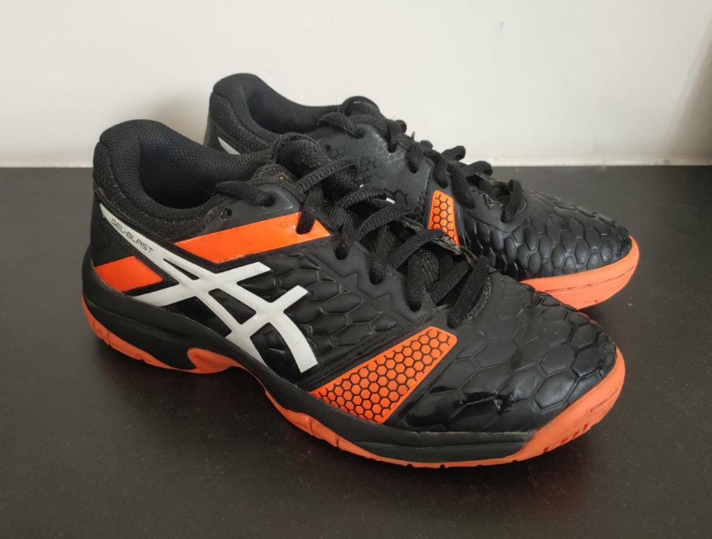 Asics sportschoenen Gel-Blast 7 - maat 33, Kinderen en Baby's, Kinderkleding | Schoenen en Sokken, Zo goed als nieuw, Schoenen