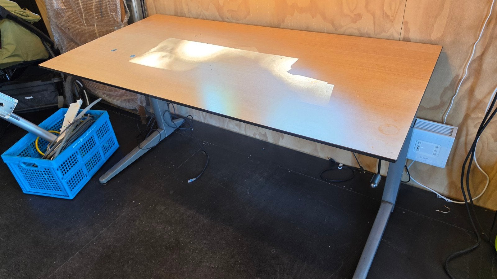 Gebruikt bureau met lichte gebruikssporen, Overige typen, Gebruikt, Hout, Ophalen of Verzenden