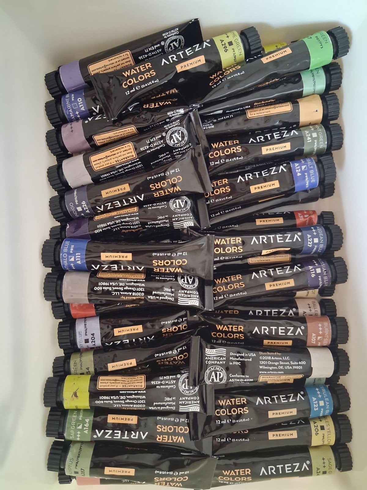 Arteza Premium Aquarelverf tubes 60 stuks, Hobby en Vrije tijd, Ophalen, Zo goed als nieuw