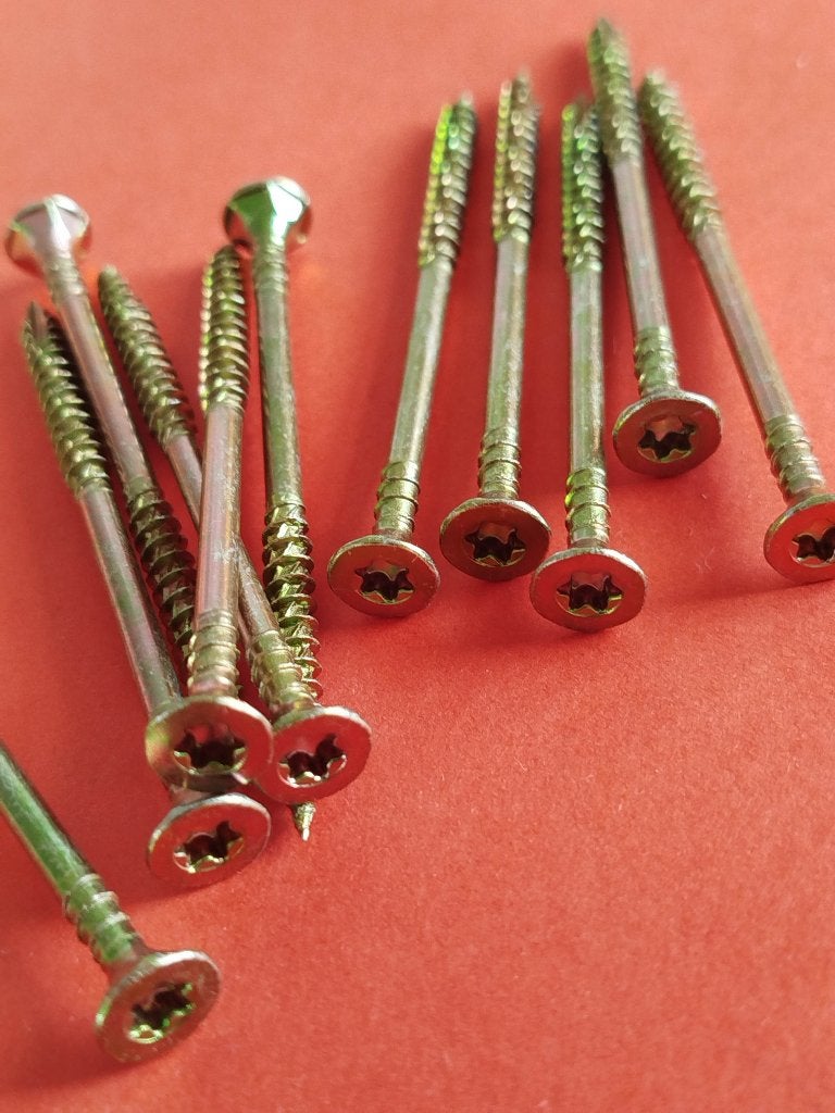 100 stuks 4,5 x70 mm houtbouwschroeven geraamte vlonder, N, N, Schroeven, Nieuw
