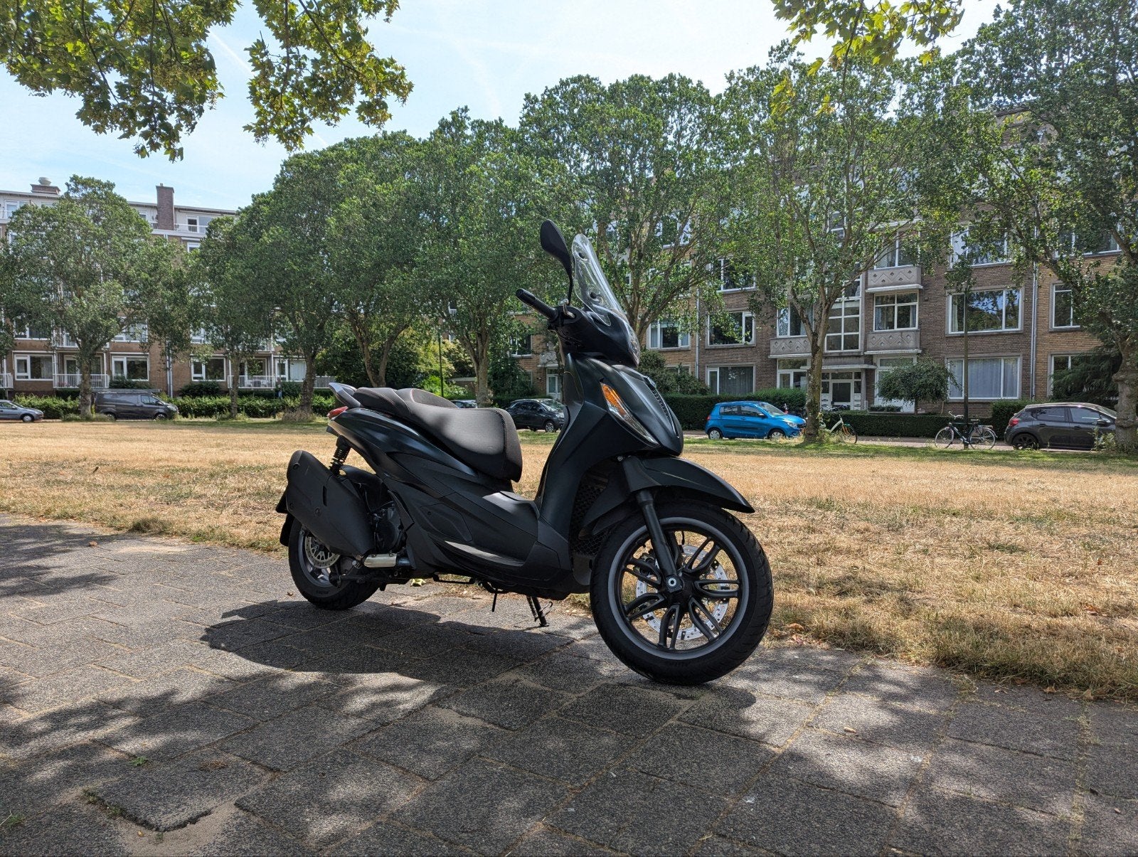 Piaggio Beverly S 400 HPE motorscooter NIEUWSTAAT, Ophalen, Zo goed als nieuw, Maximaal 45 km/u, Piaggio