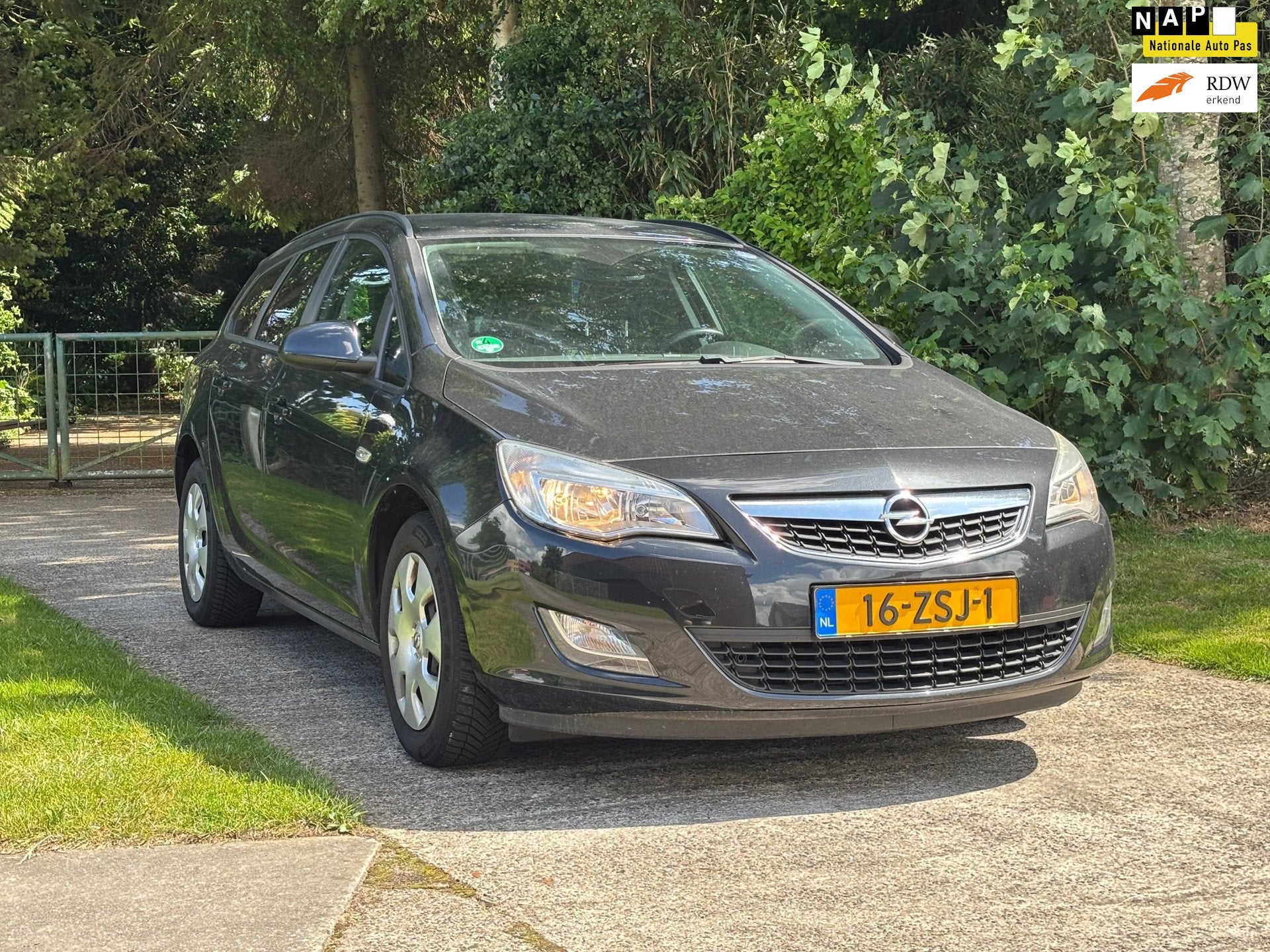 Opel Astra Sports Tourer 1.4 Cosmo | Airco + Cruise control, Auto's, Voorwielaandrijving, Euro 5, 101 pk, Gebruikt