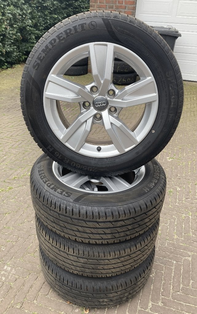 Originele Volkswagen velgen met super winterbanden !!, Ophalen, Gebruikt, 16 inch, Banden en Velgen