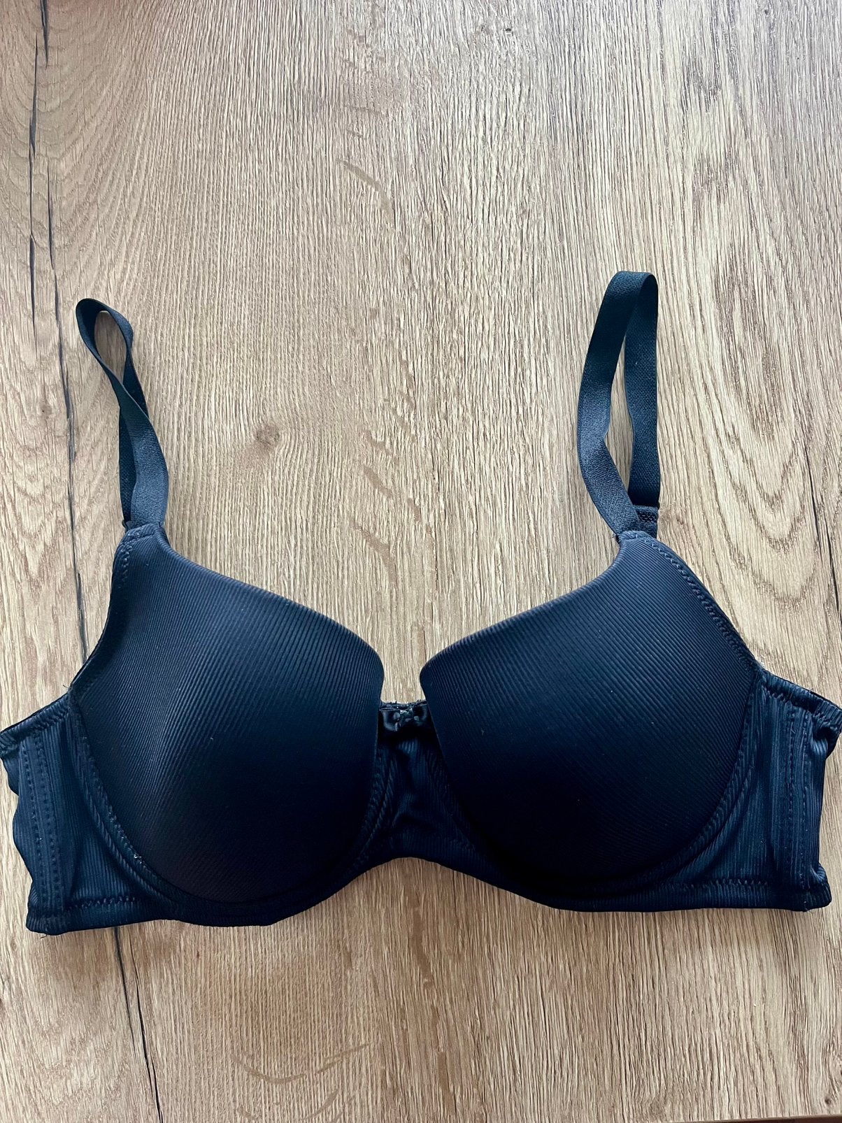 Triumph  85D voorgevormd zwart klein ribje, Verzenden, Zwart, BH
