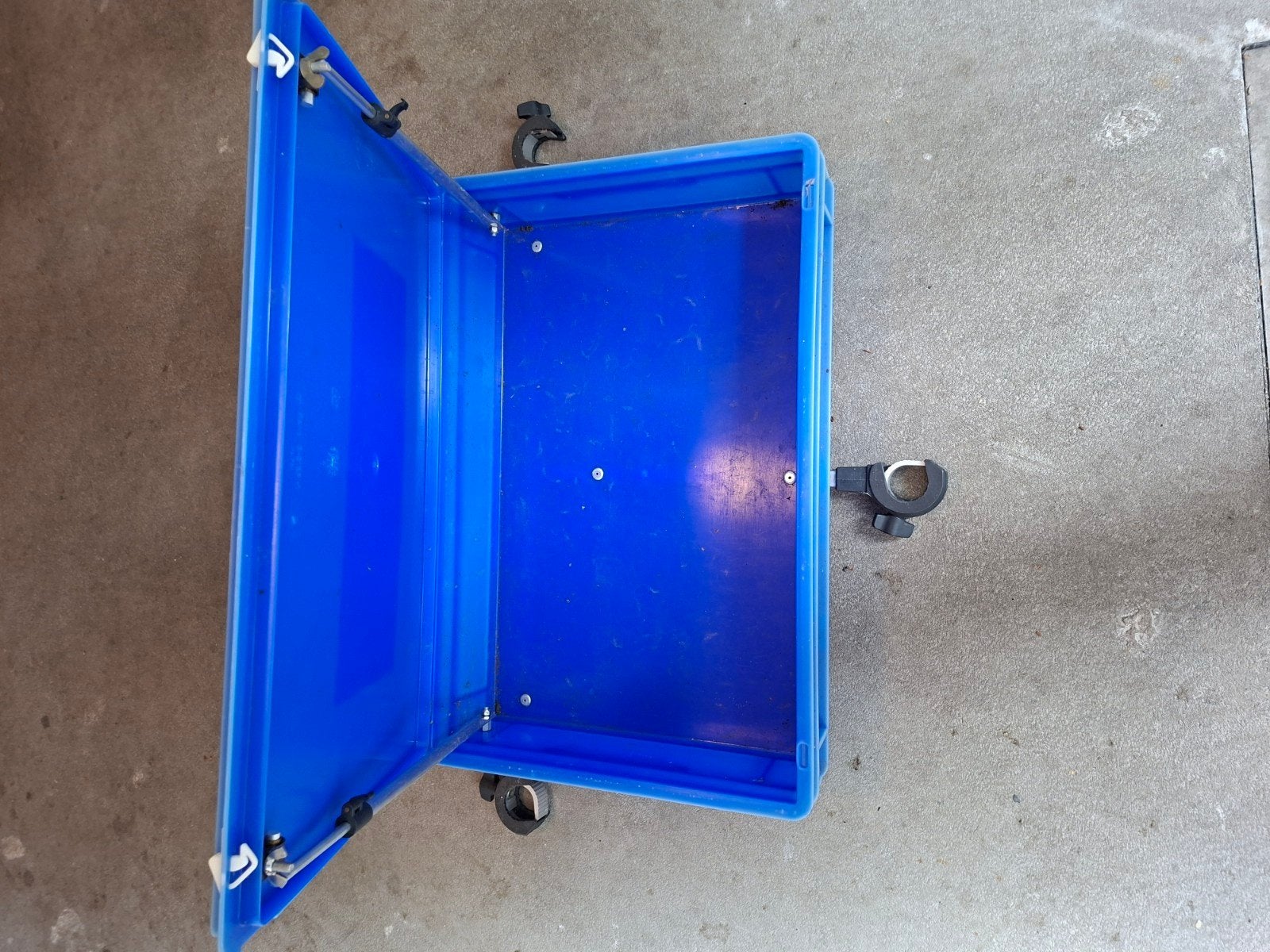 tekoop RIVE aasbox 36 mm, Ophalen of Verzenden, Gebruikt, Overige typen