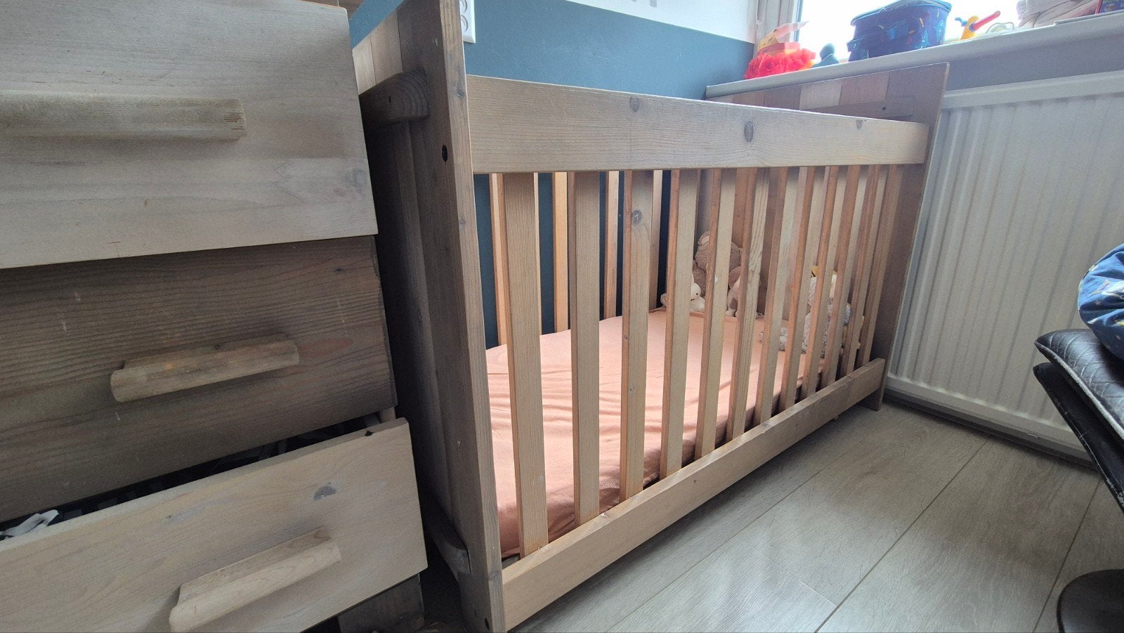 Bopita Steigerhoutlook Babykamer Set - Bed, Kast en Commode, Kinderen en Baby's, Kinderkamer | Complete kinderkamers, Ophalen