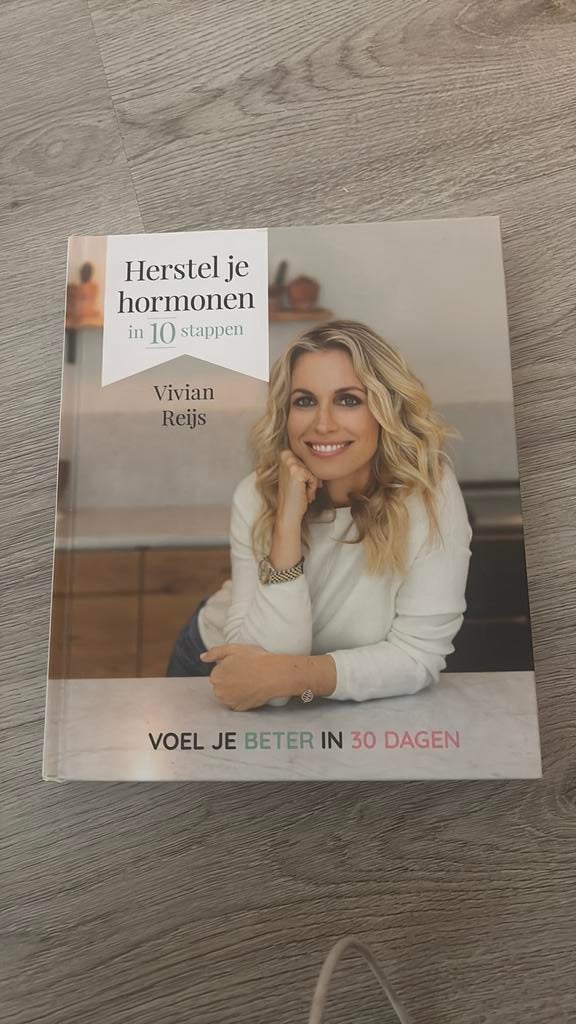 Herstel je Hormonen (Vivian Reijs), Boeken, Gezondheid, Dieet en Voeding, Ophalen of Verzenden, Zo goed als nieuw