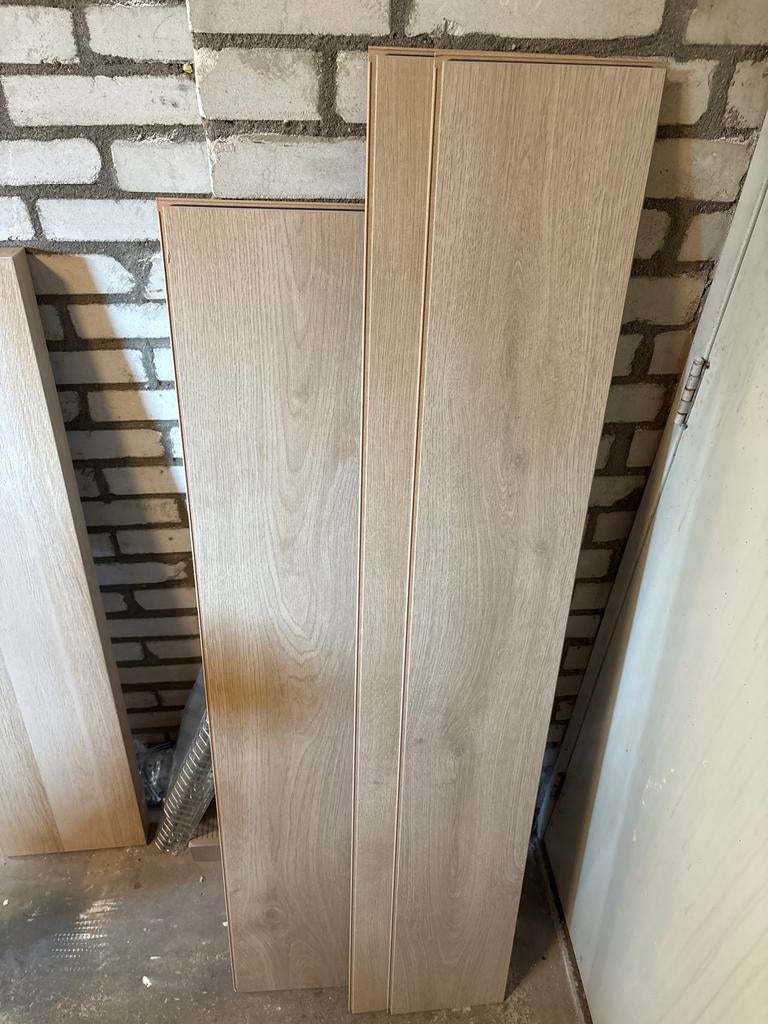 Eiken beige laminaat (Gamma), Doe-het-zelf en Verbouw, Vloerdelen en Plavuizen, Nieuw, Laminaat, Hout, 150 cm of meer, 10 tot 30 cm