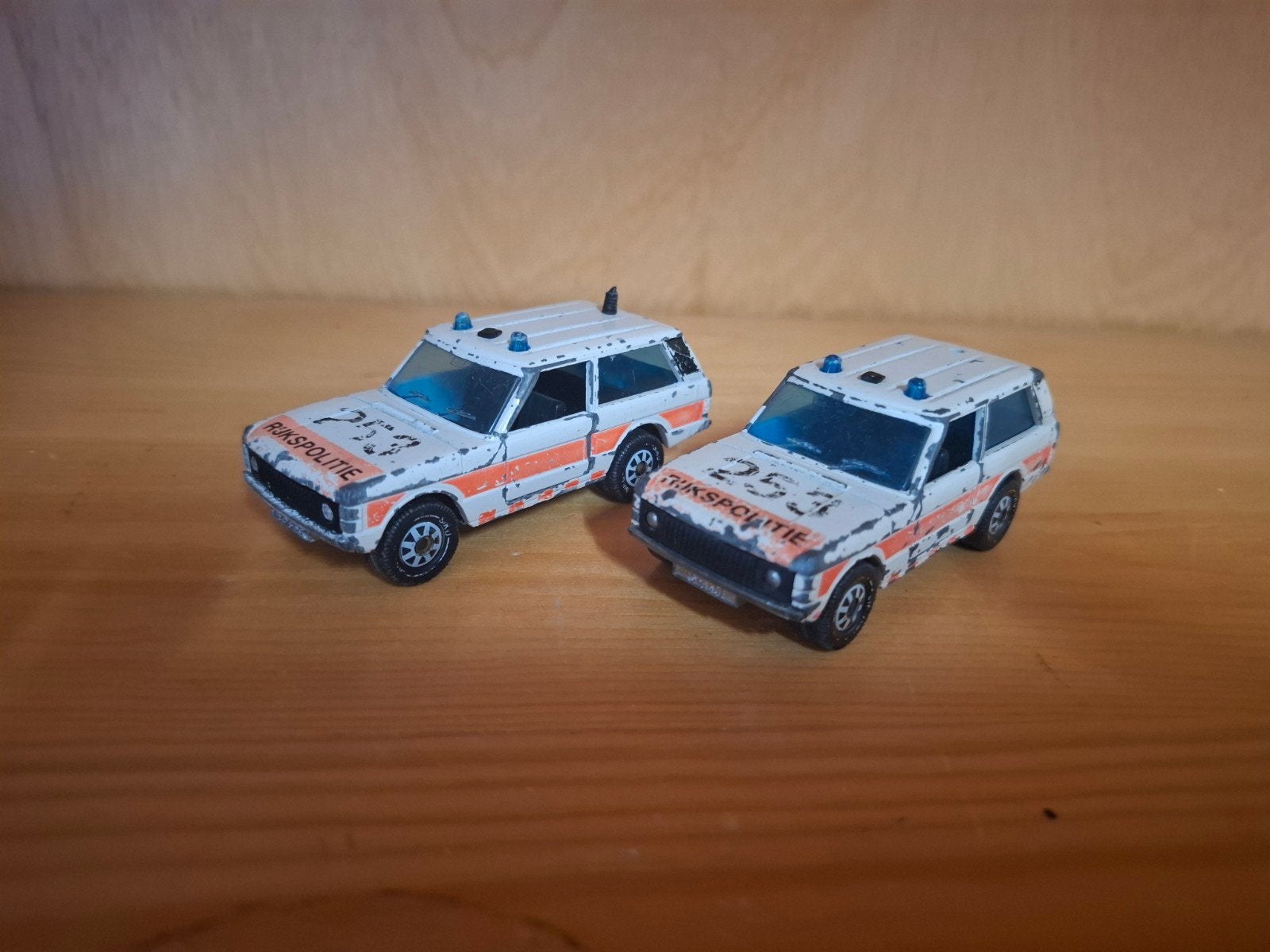 2x Siku Range Rover Rijkspolitie - Vintage Speelgoedauto's, Ophalen of Verzenden, Gebruikt, Auto, SIKU