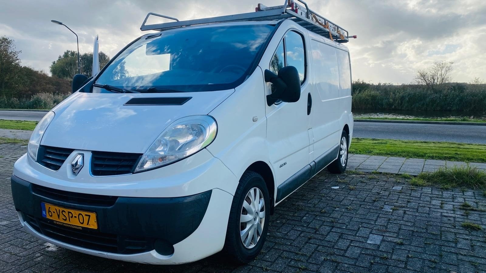 Renault Trafic GB 2.0 dCi 115pk FAP Quickshift L1h1 T27, 1995 cc, 4 cilinders, Renault, Diesel