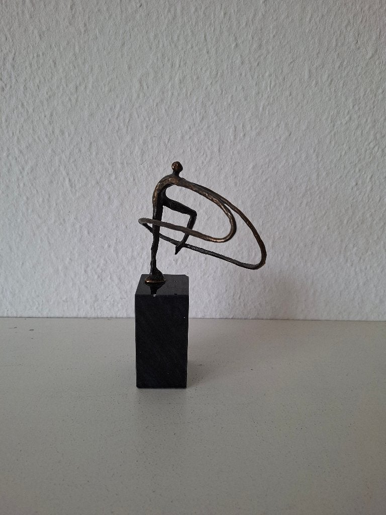 Bronzen beeldje van Corry Ammerlaan van Niekerk, Overige onderwerpen, Minder dan 20 cm, Ophalen of Verzenden, Op sokkel