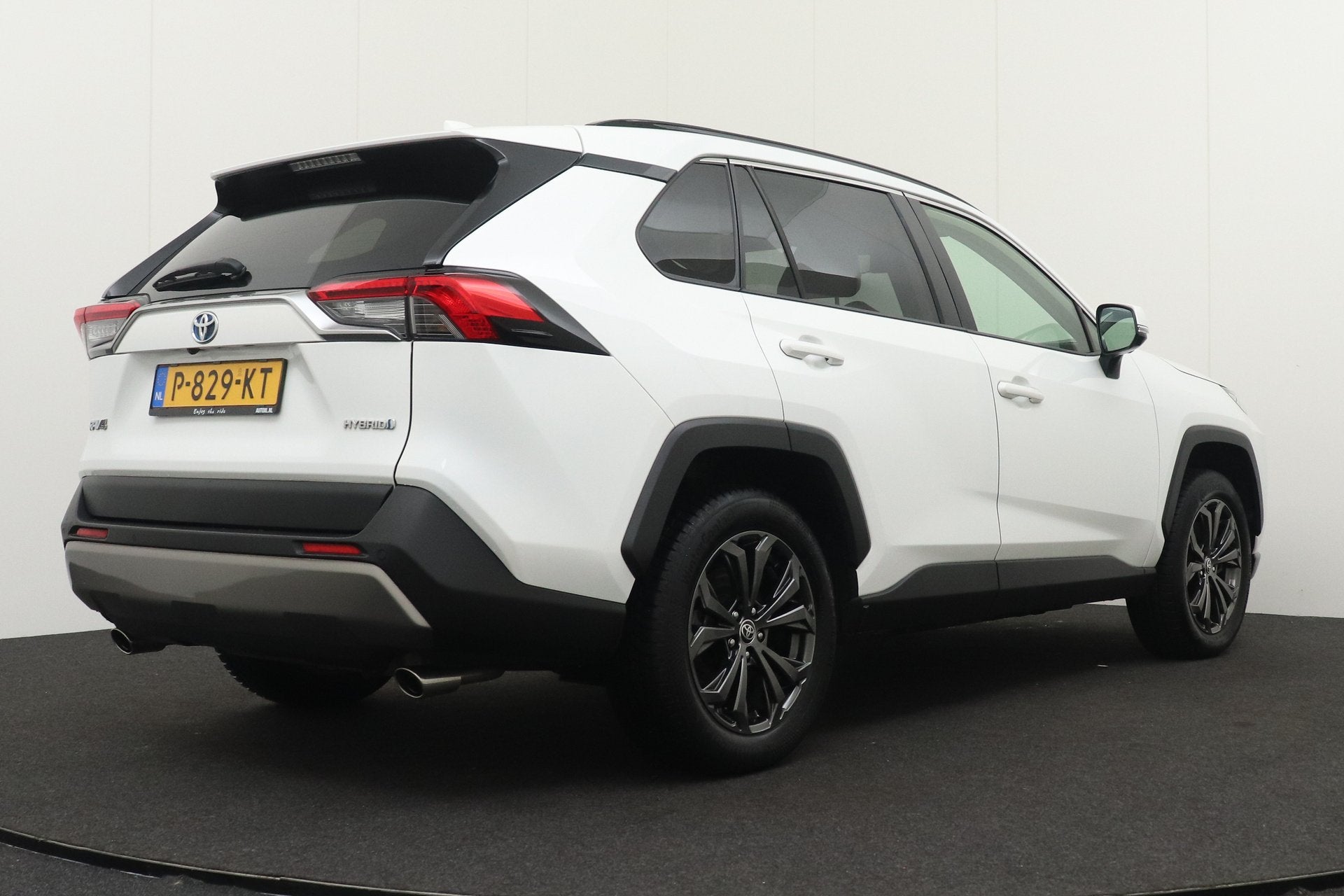 Toyota RAV4 2.5 Hybrid Business+ Innovation-pakket Leder 360, Dealer onderhouden, Gebruikt, 4 cilinders, Wit