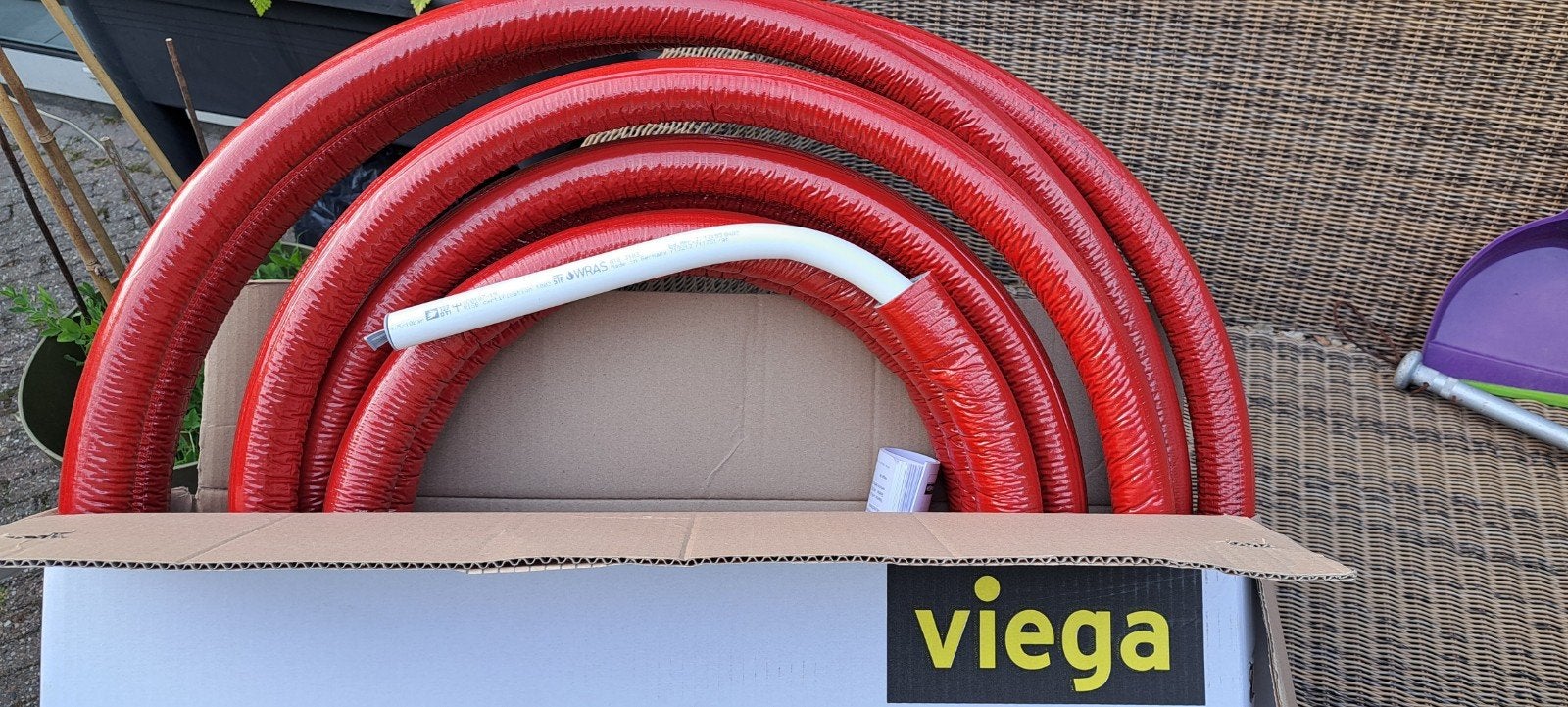 Viega Smartpress meerlagenbuis 13,5m, 25x2,8mm, rood, Ophalen, Pvc, 6 meter of meer, Overige typen