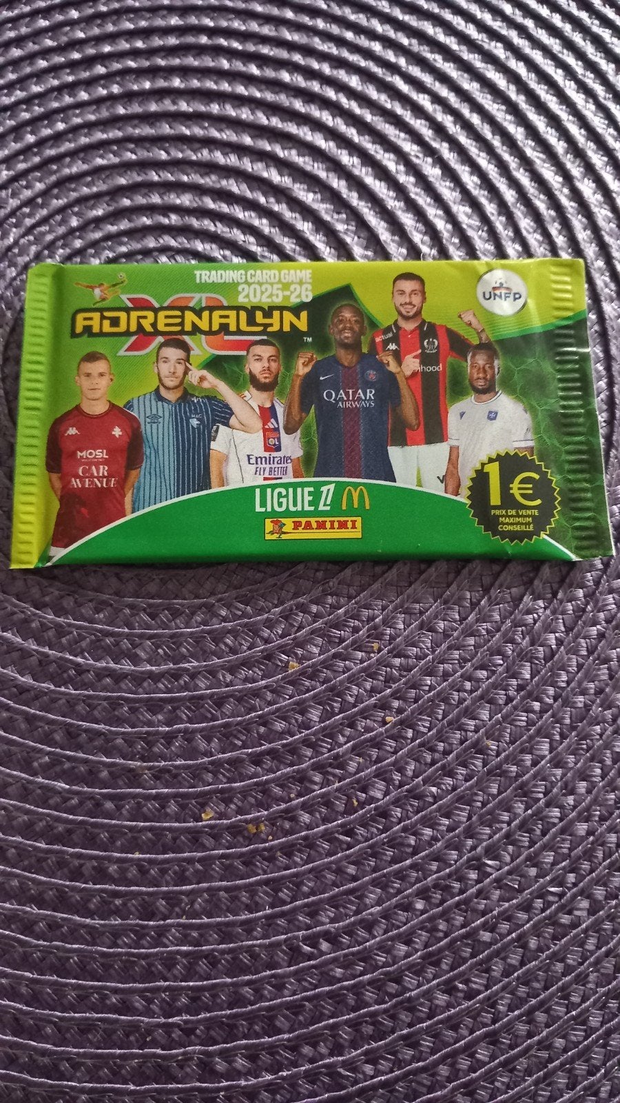 Panini Adrenalyn XL Ligue 1 2025-26 Voetbal TradingPack, Ophalen of Verzenden, Nieuw, Buitenlandse clubs, Spelerskaart