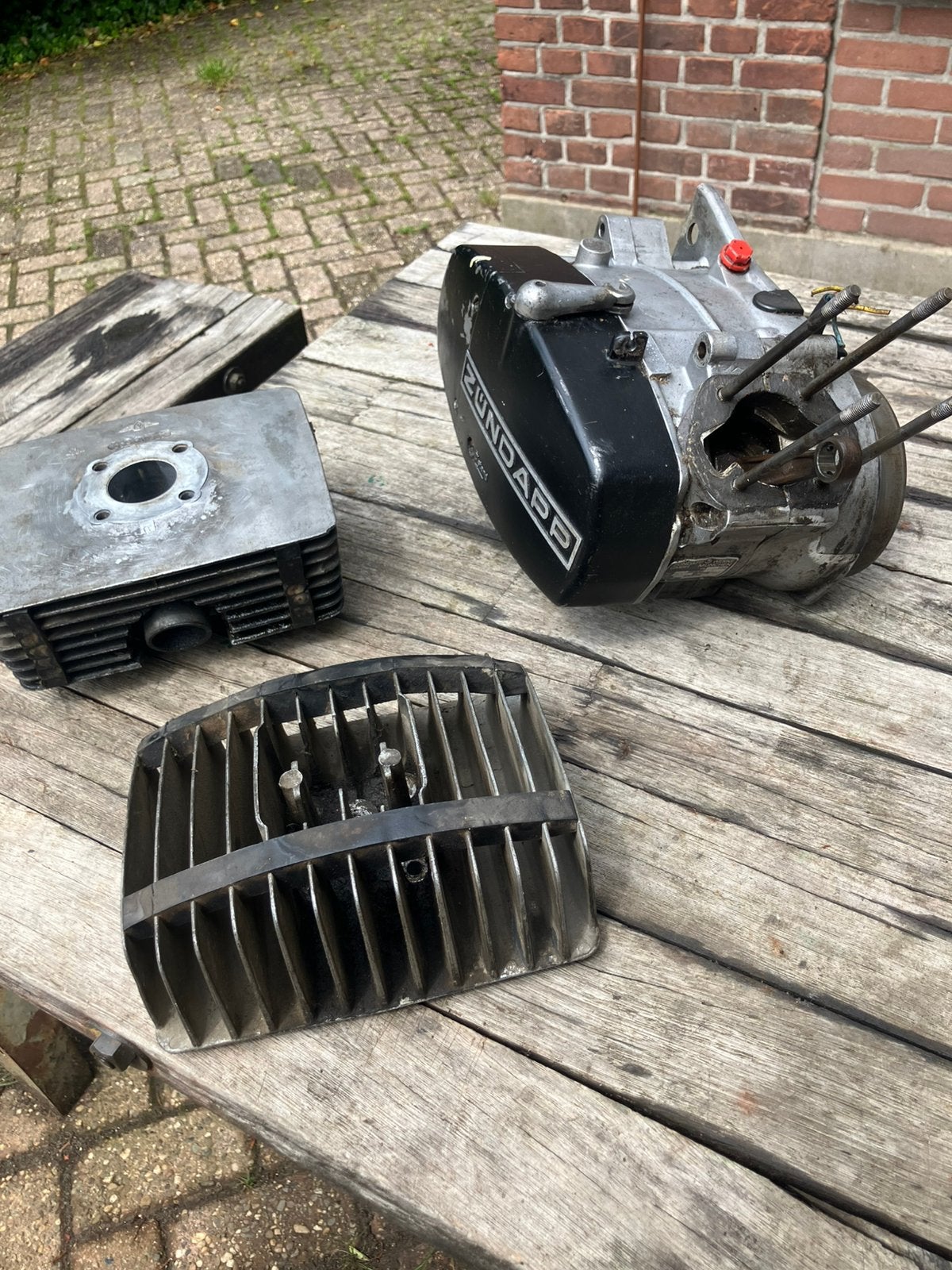 Voor de knutselaar Zundapp 4 bak type 280-82, Fietsen en Brommers, Brommeronderdelen | Zundapp, Ophalen, Gebruikt, Blok
