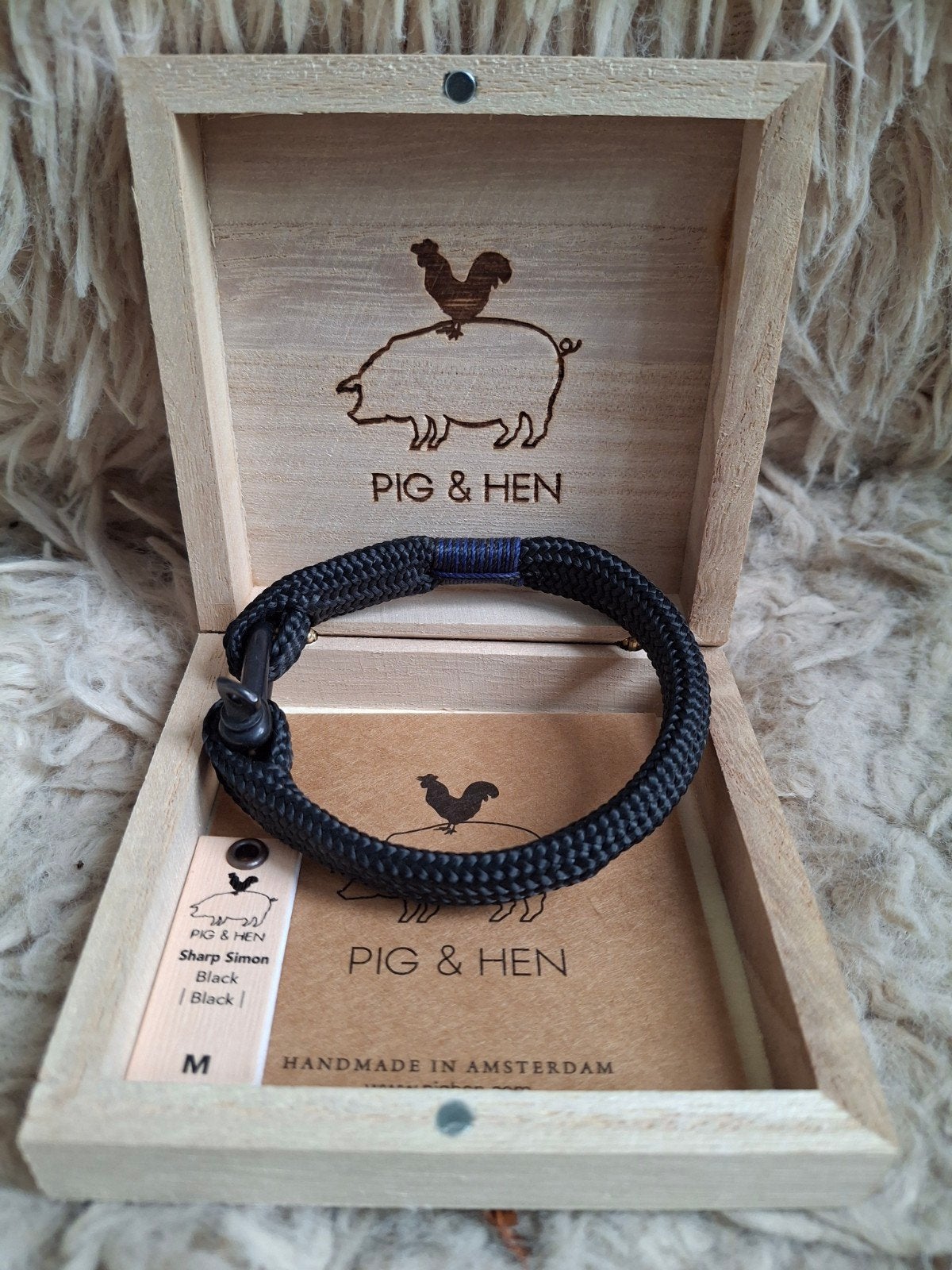 Pig & Hen armband Sharp Simon M, Sieraden, Tassen en Uiterlijk, Armbanden, Zo goed als nieuw, Overige materialen, Zwart, Verzenden