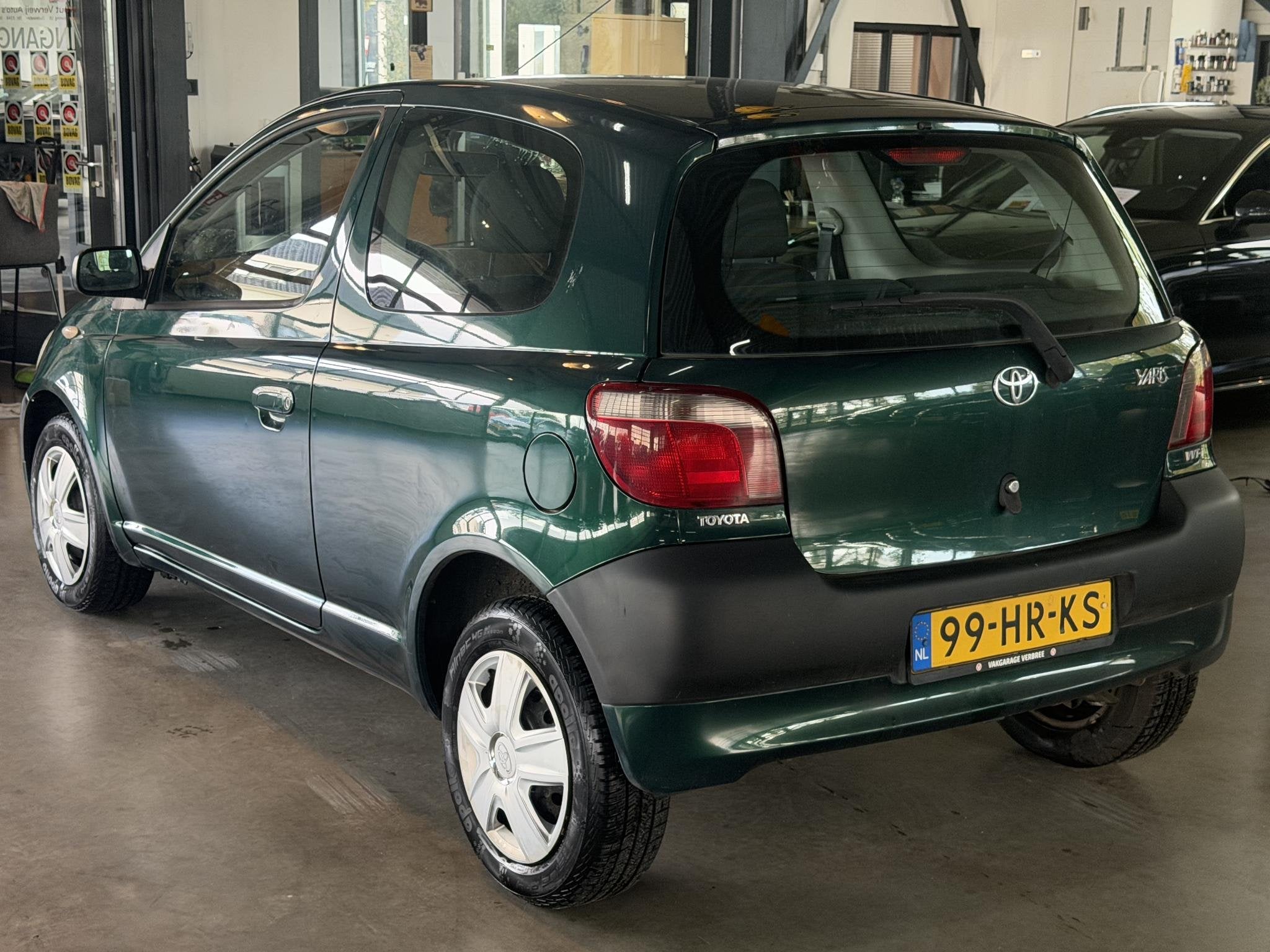 Toyota Yaris 1.0-16V VVT-i Terra, Auto's, Voorwielaandrijving, Stof, Gebruikt, 4 cilinders