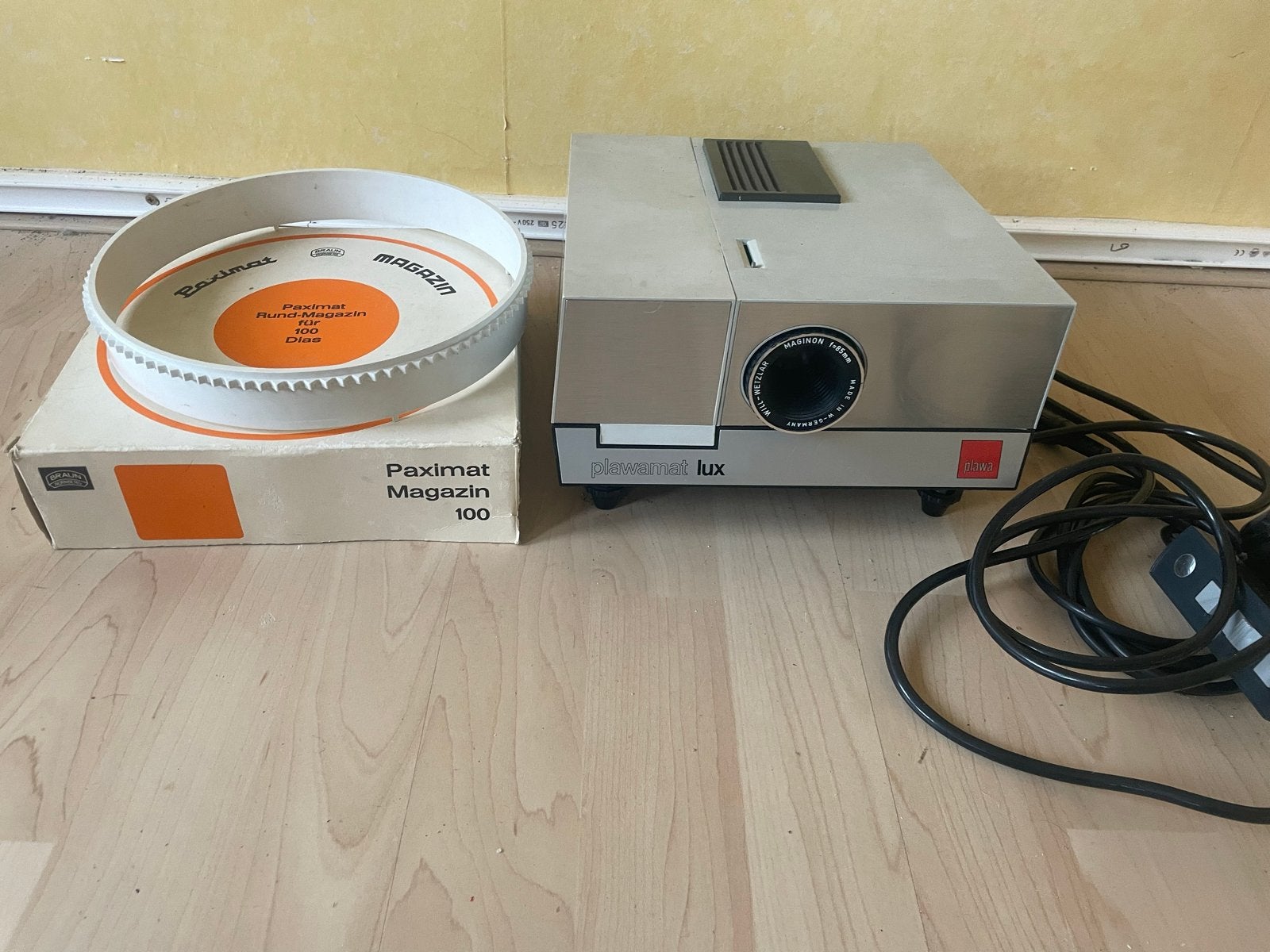 Dia projector met Paximat Magazijn 100, Ophalen, Gebruikt