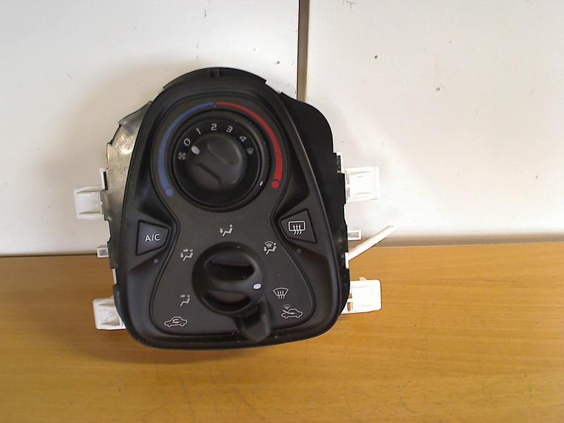 Kachel Bed. Paneel Toyota Aygo (B40) (2014-05/2018-06), Gebruikt, Kundenbetreuung@toyota.de, Toyota-Allee 2, Köln 50858, , Duitsland