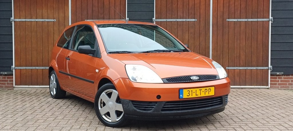 Ford Fiesta 1.25-16V Centennial | Airco | NAP | Stuurbekrach, Auto's, Ford, Voorwielaandrijving, 15 km/l, 1242 cc, 4 cilinders
