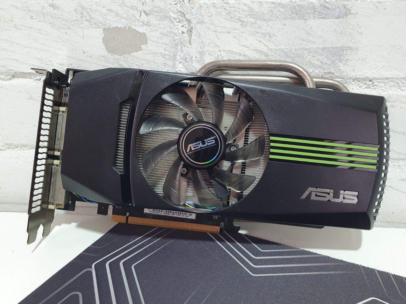ASUS GTX 460 1GB Videokaart Nieuwe Koelpasta, PCI-Express 2, ., Refurbished, Ophalen of Verzenden