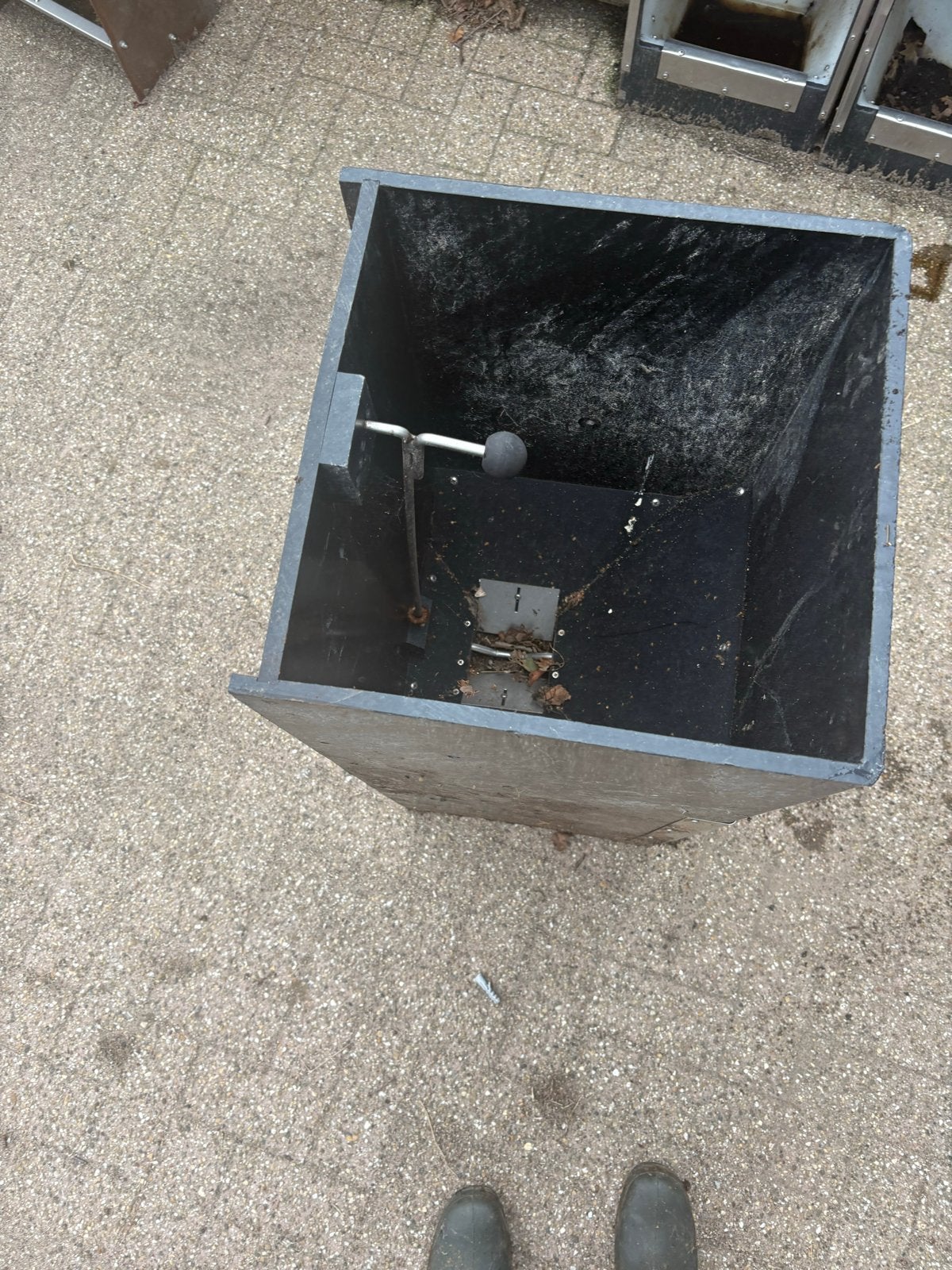 Gratis Droogvoerbakken, Dieren en Toebehoren, Ophalen of Verzenden, Gebruikt