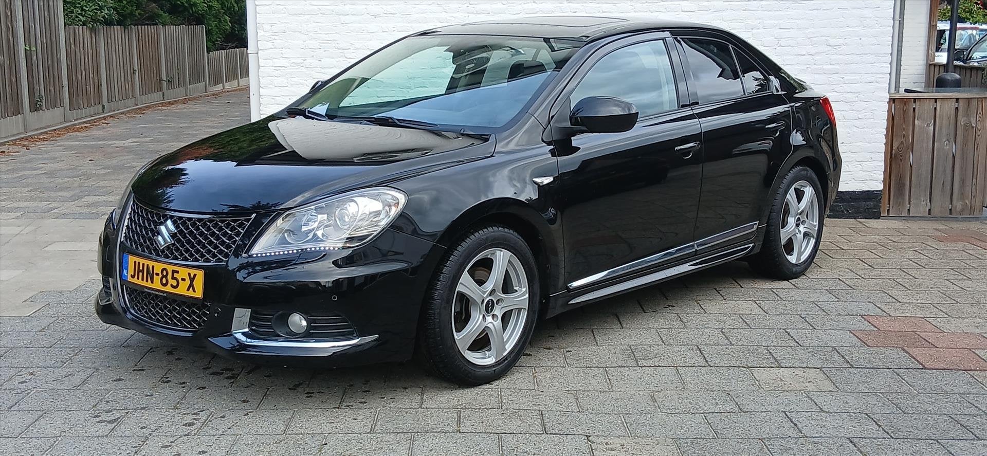 SUZUKI Kizashi 2.4 VVT 178pk Sport, Auto's, Suzuki, Gebruikt, Zwart, 4 cilinders, Automatische klimaatregeling