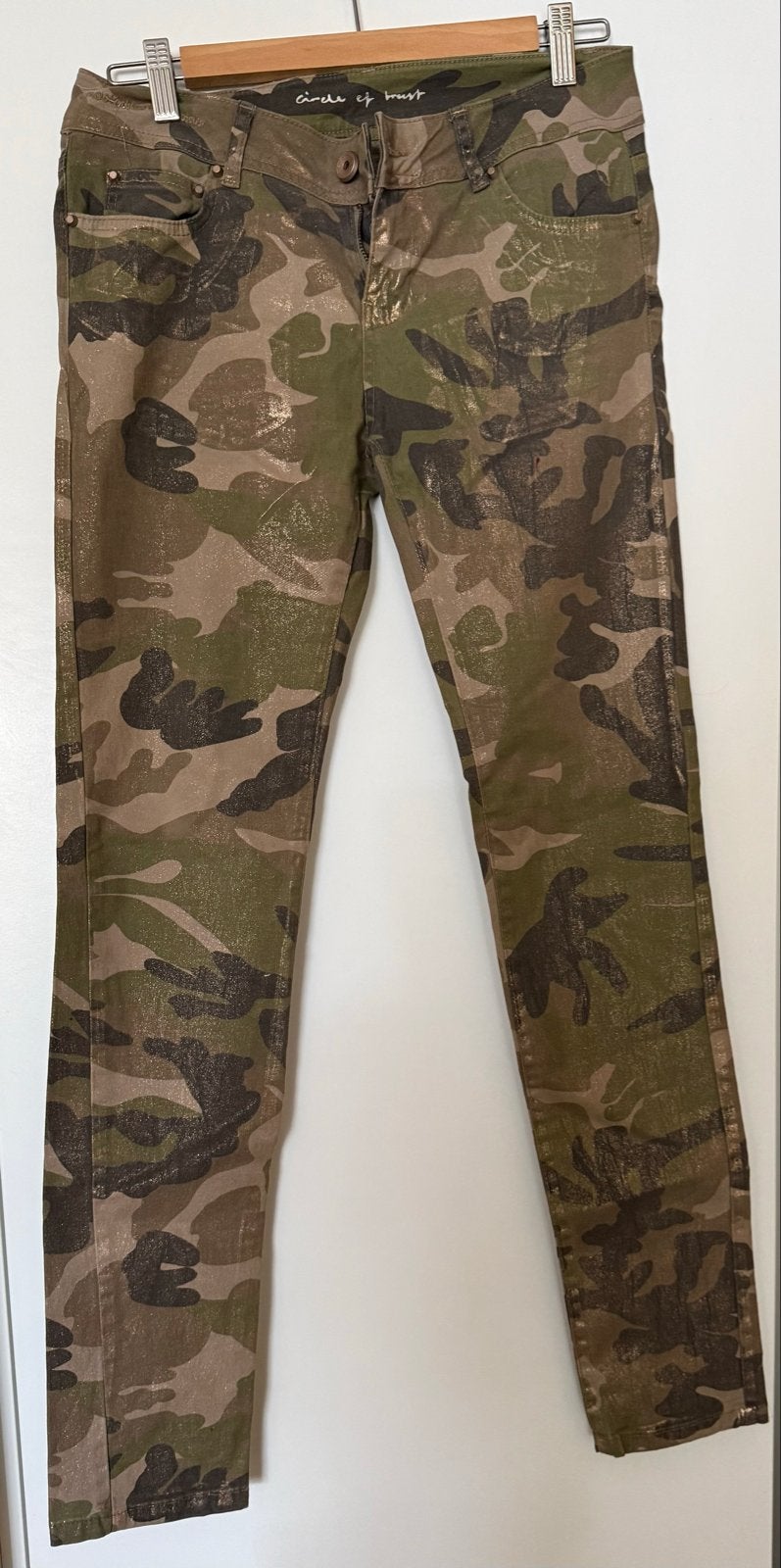 Circle of Trust Camouflage Broek met Metallic Goud, Maat 38/40 (M), Overige kleuren, Ophalen of Verzenden, Lang