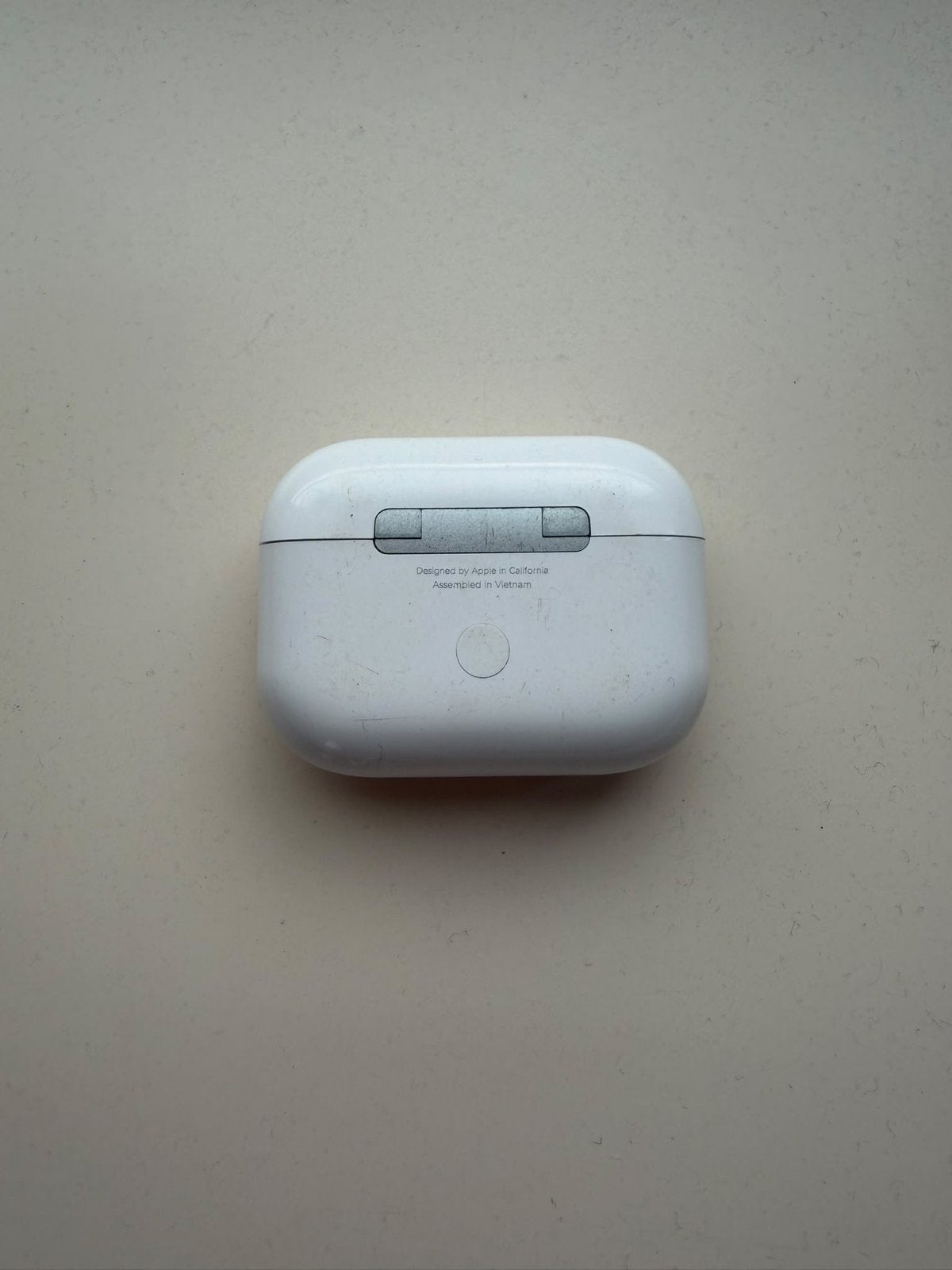 Apple AirPods Pro Oplaadcase A2700 (Lightning) - Zonder oort, Ophalen of Verzenden, Gebruikt