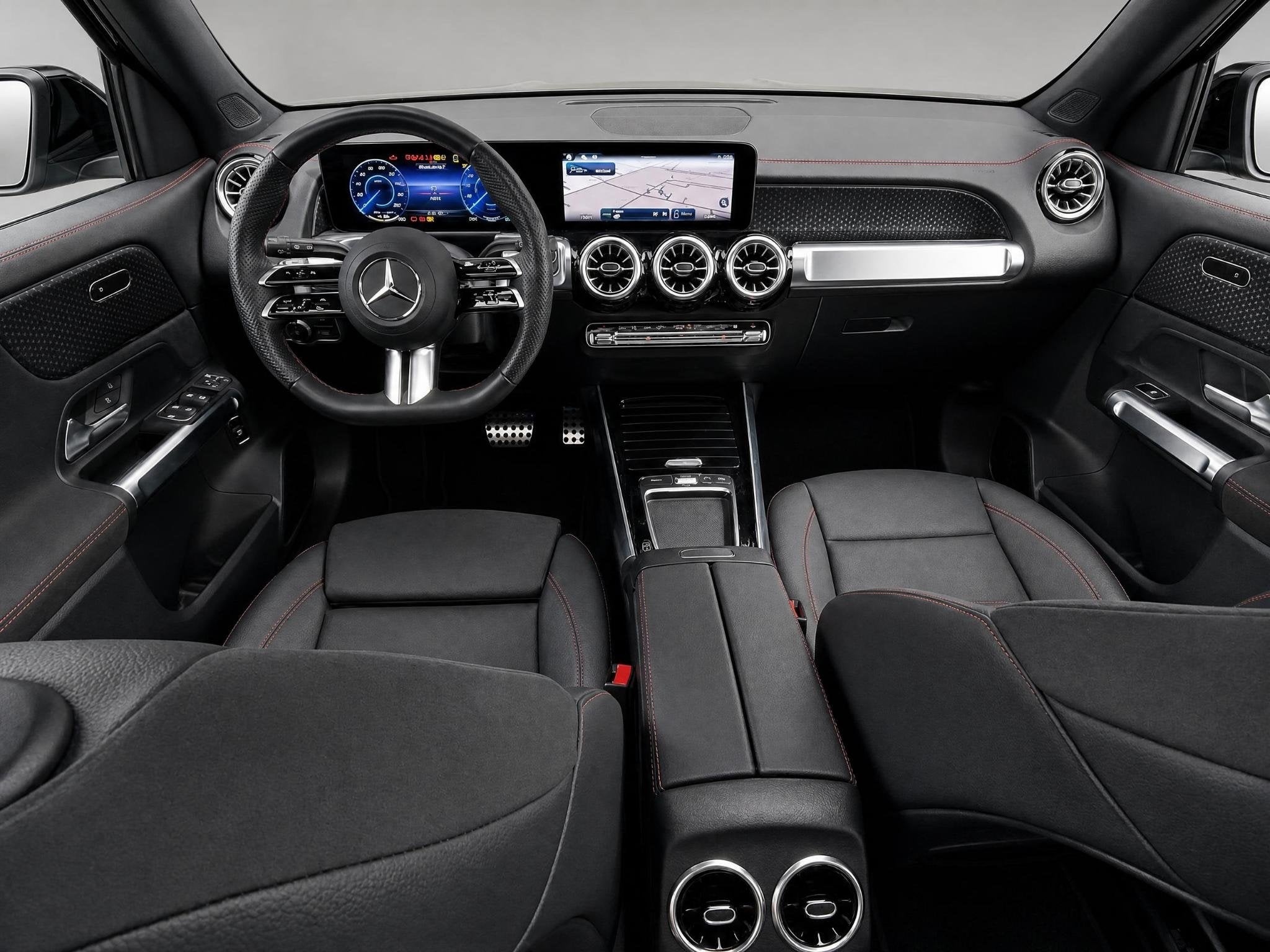 Mercedes-Benz EQB 250+ AMG | Panoramadak | Dodehoekassistent, 15 min, 2005 kg, Zwart, Origineel Nederlands