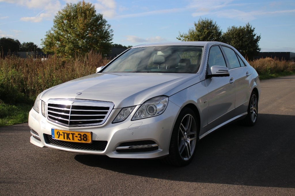 Mercedes-Benz E-Klasse E300 Sedan Aut7 W212 2012 Grijs, Achterwielaandrijving, Zwart, 2000 kg, Leder en Stof