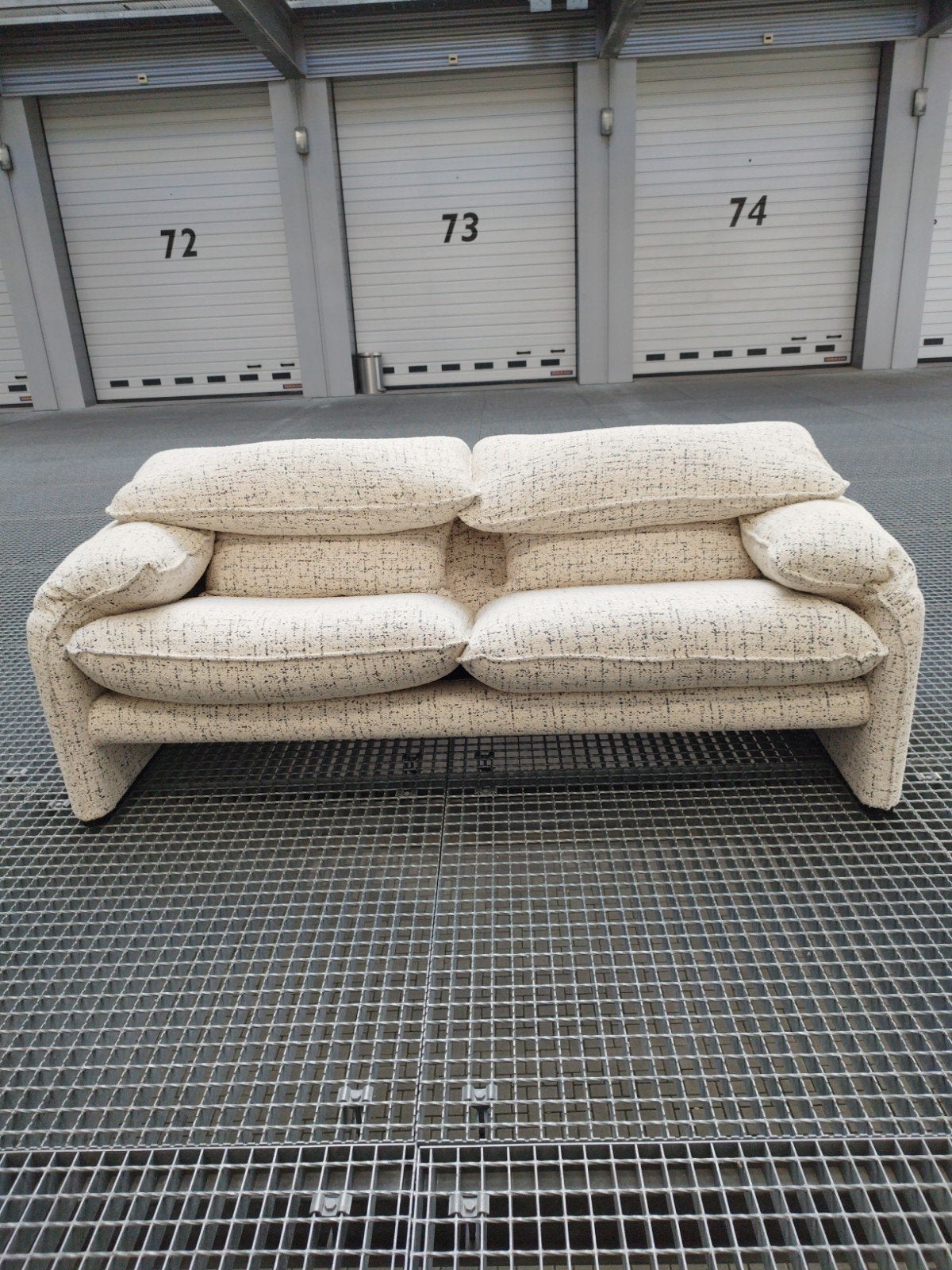 Cassina Maralunga 2-zitsbank - Nieuwe Bekleding naar Keuze, Ophalen, 150 tot 200 cm, 75 tot 100 cm, Rechte bank