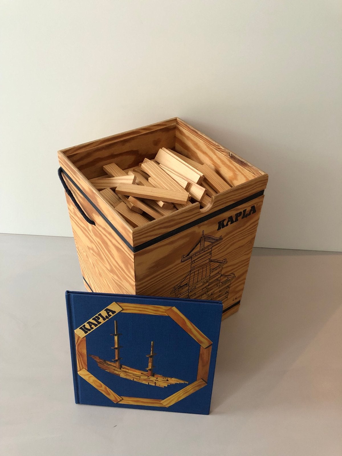 Complete set Kapla 280 stuks met 3 bouwboekjes, Kinderen en Baby's, Speelgoed | Houten speelgoed, Ophalen, Gebruikt, Overige typen