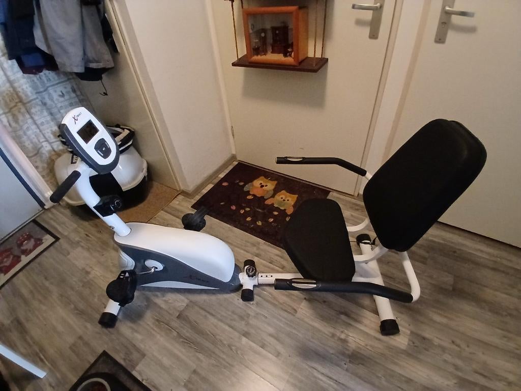 Ligfiets hometrainer, Sport en Fitness, Fitnessapparatuur, Ophalen, Zo goed als nieuw, Hometrainer