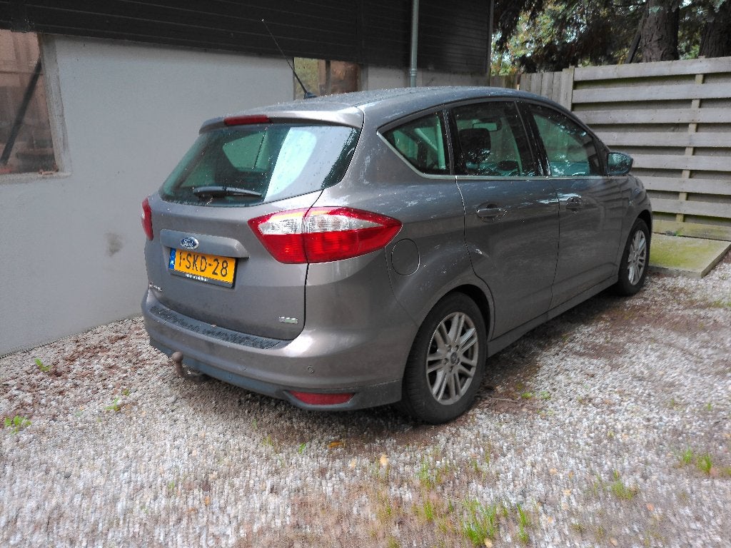 Ford C-Max 1.6 Scti Ecoboost 110KW 2013 Bruin motor defect!!, Auto's, Voorwielaandrijving, 1596 cc, Stof, Zwart