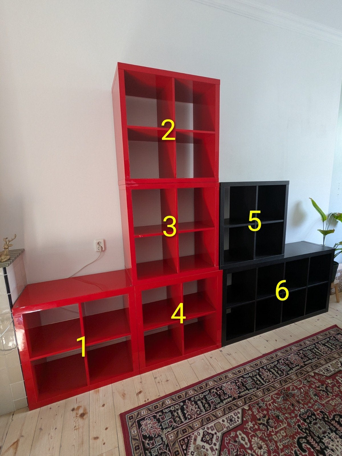 Kast Ikea Expedit / Kallax, 4 / 8 vakken, rood / donkerbruin, Ophalen, Gebruikt, 25 tot 50 cm, Minder dan 150 cm