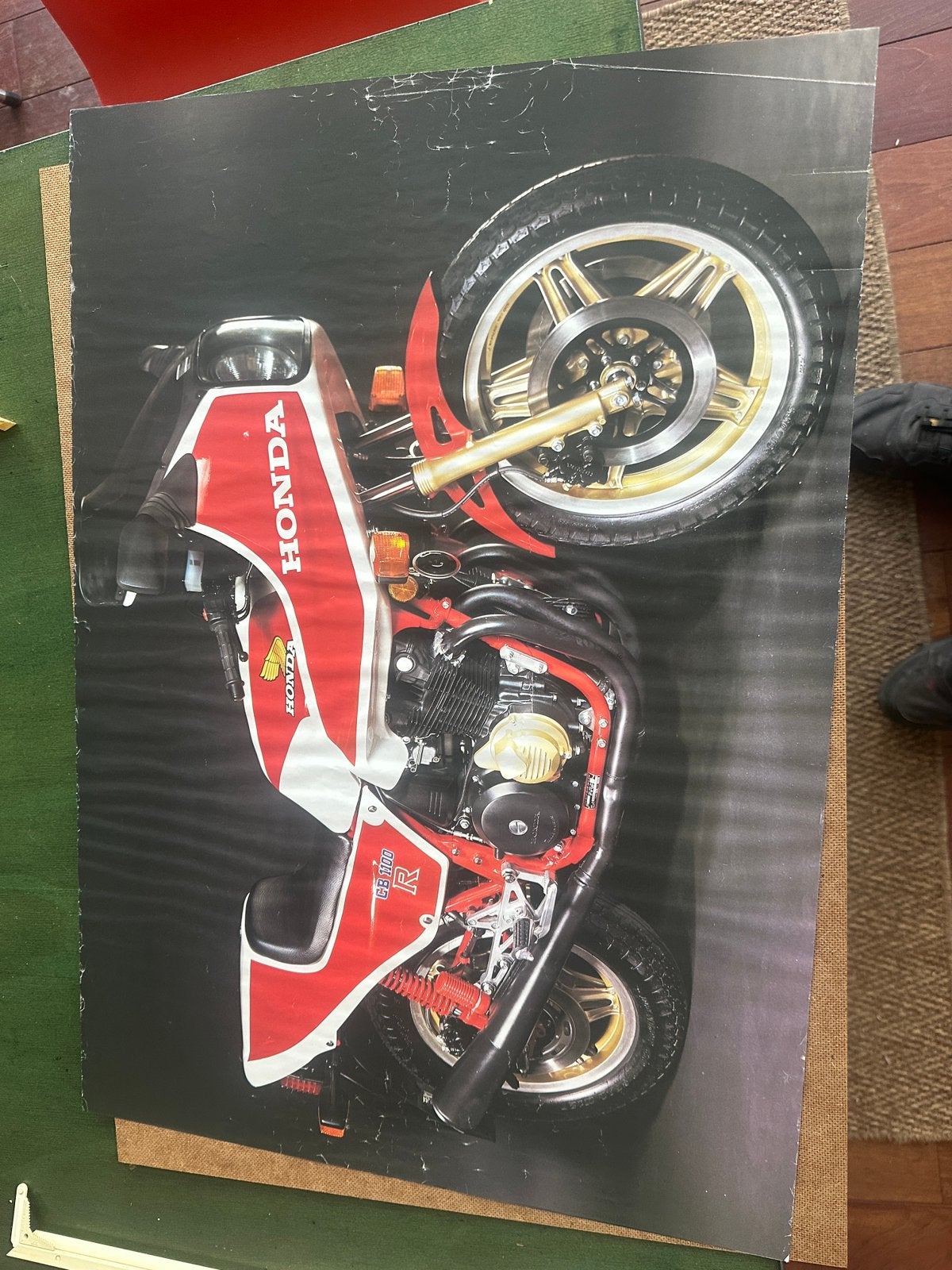 Poster Honda Motors 1981 CB 1100R en catalogus 1981, Ophalen of Verzenden, Zo goed als nieuw, Auto's