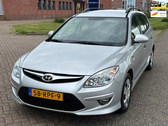 Hyundai I30 CW 1.4i i-Drive Cool Airco Elec. pakket Audio-CD, Voorwielaandrijving, Euro 5, Stof, Gebruikt