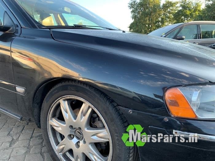 Scherm rechts-voor van een Volvo V70, Gebruikt, -, -, Ophalen of Verzenden
