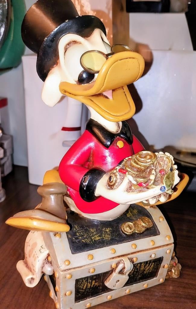 Disney Dagobert Duck beeldje, Ophalen of Verzenden, Overige figuren, Gebruikt, Beeldje of Figuurtje