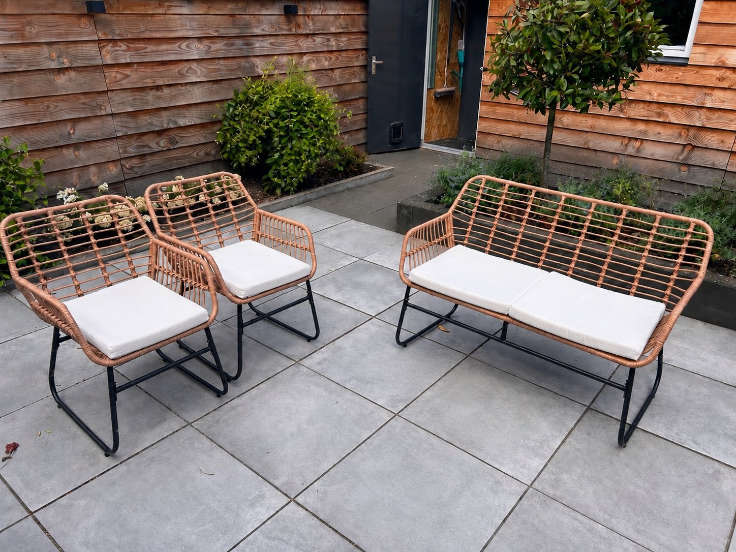 Beige loungeset met zwarte stalen poten, Ophalen, Zo goed als nieuw, Loungeset, Bank