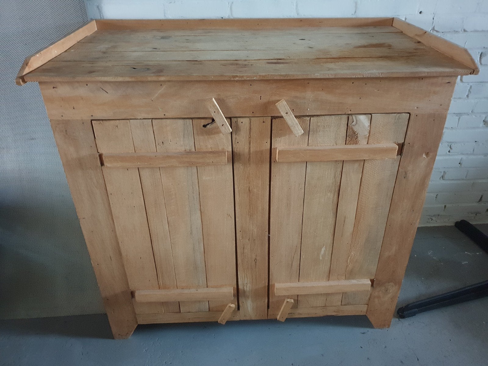 Ghana kast hout Commode Cabinet Dressoir b107.5xh100xd57.5, Ophalen, Met plank(en), Ghana Wabi Sabi Japandi Natural Skandi, 100 tot 150 cm