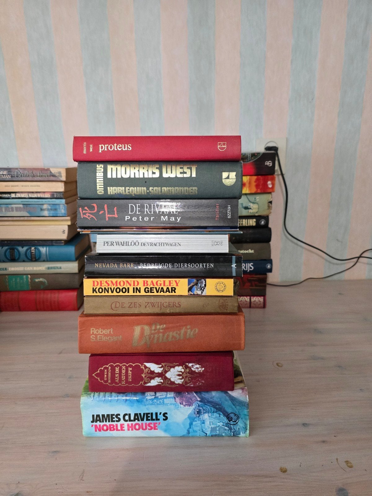 70 Boeken in 1 koop - Diverse genres, Ophalen of Verzenden, Gelezen, Diverse auteurs, Nederland
