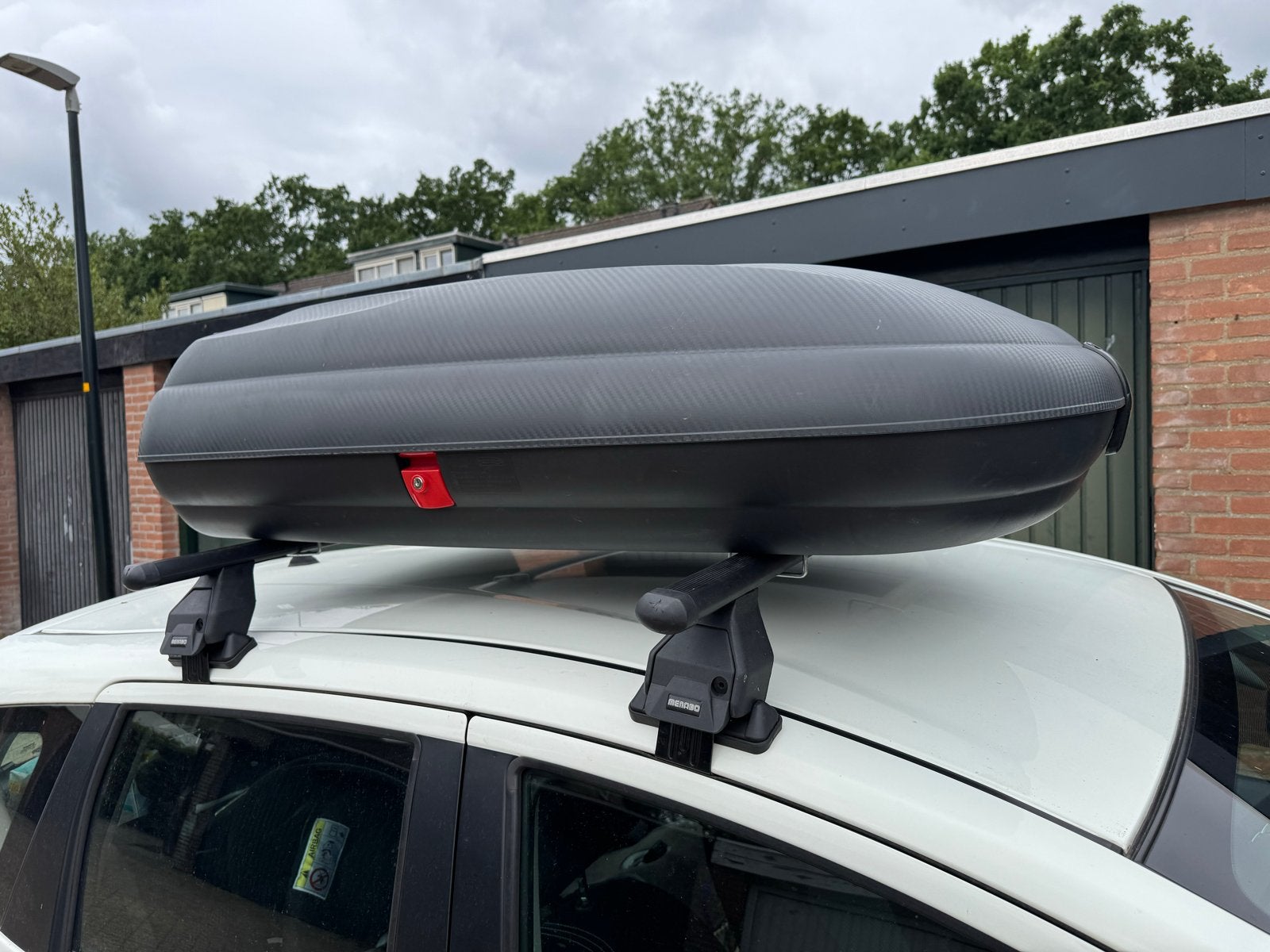 Artplast 320L dakkoffer met dakdragers, Ophalen, Gebruikt