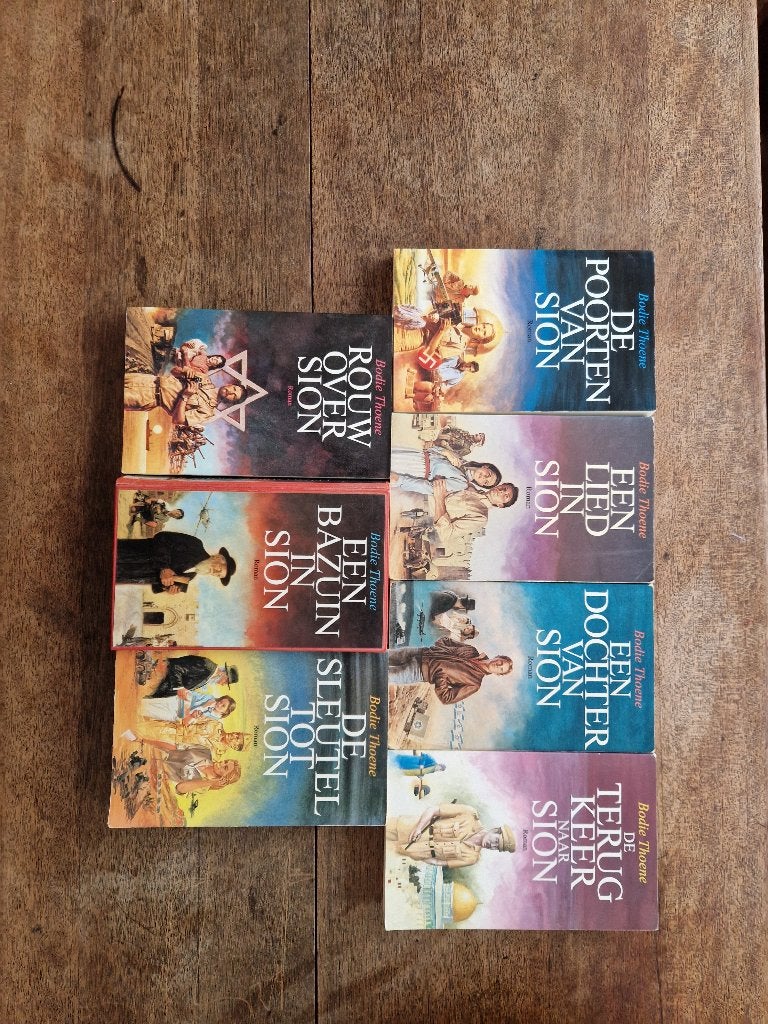 Kronieken van Sion complete serie van 7 delen, Ophalen of Verzenden, Gelezen, Bodie Thoene