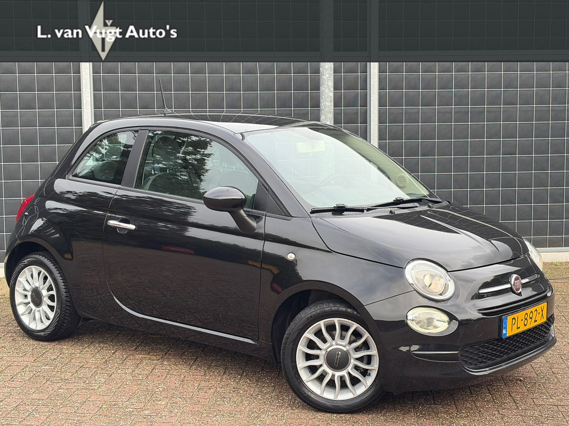 Fiat 500 1.0 TwinAir | nero | CarPlay | incl. 12 mnd garanti, Auto's, Voorwielaandrijving, Dealer onderhouden, Gebruikt, Euro 6