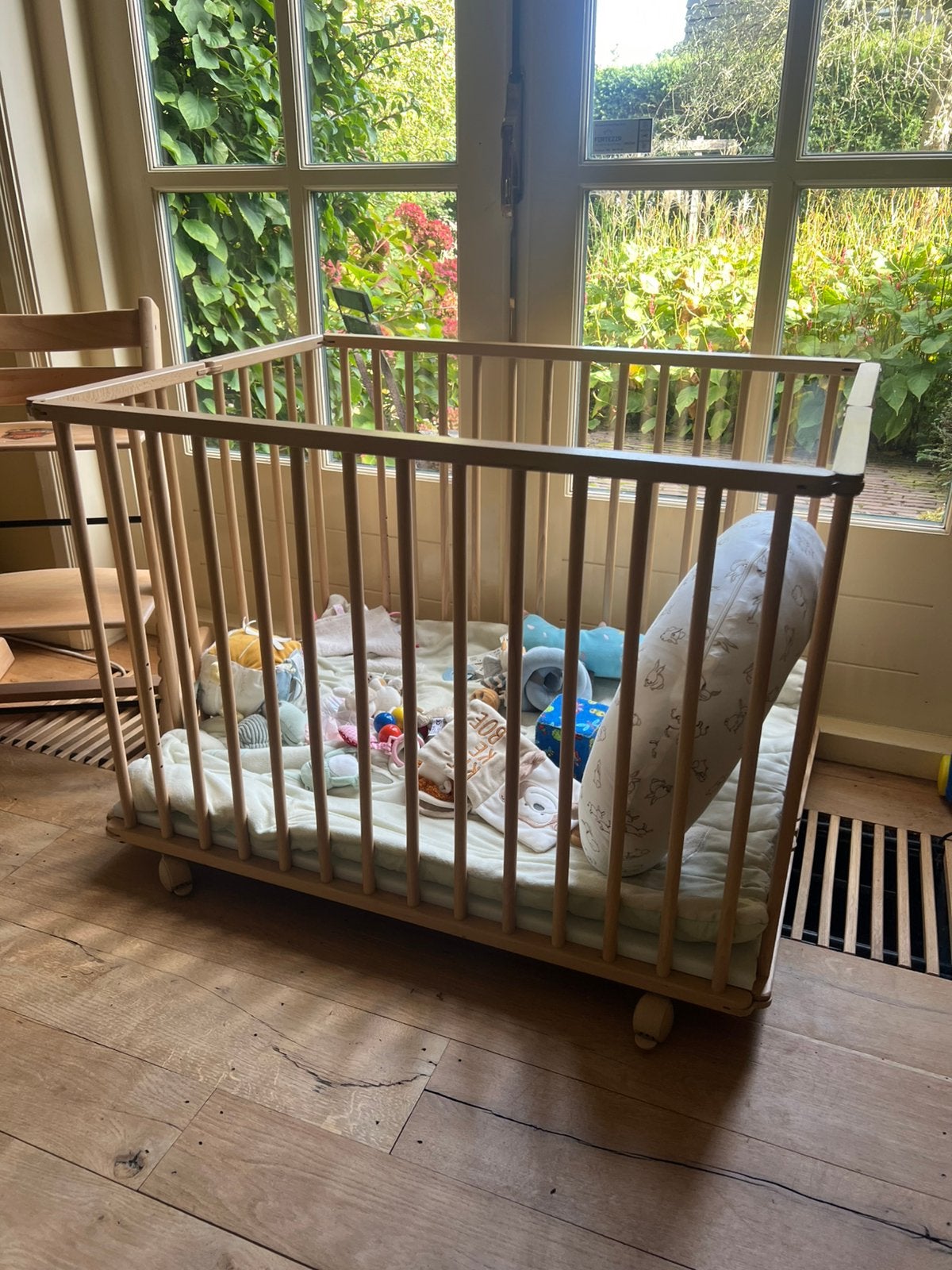 Opklabare babybox op wielen, Kinderen en Baby's, Ophalen, Zo goed als nieuw